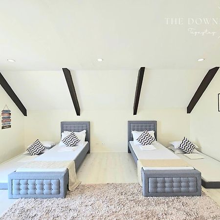 The Downhilltagaytay Resort Tagaytay City Exterior foto